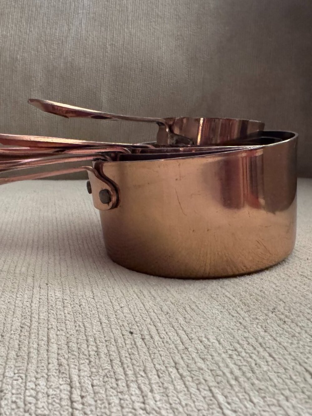 Heavy duty copper measuring cups